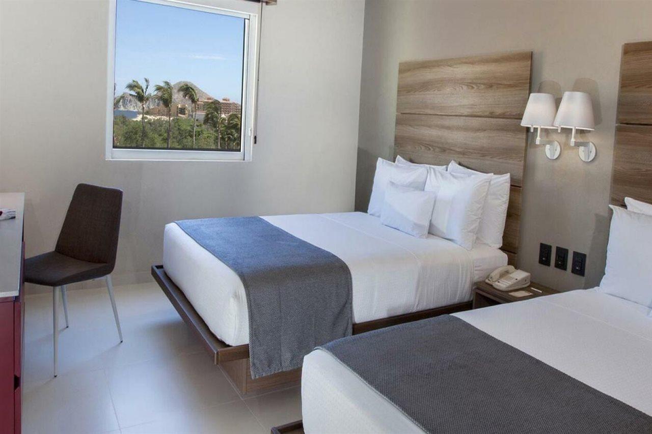 City Express Suites By Marriott Cabo San Lucas Exterior photo