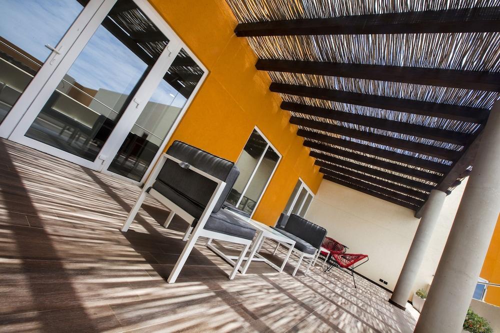 City Express Suites By Marriott Cabo San Lucas Exterior photo
