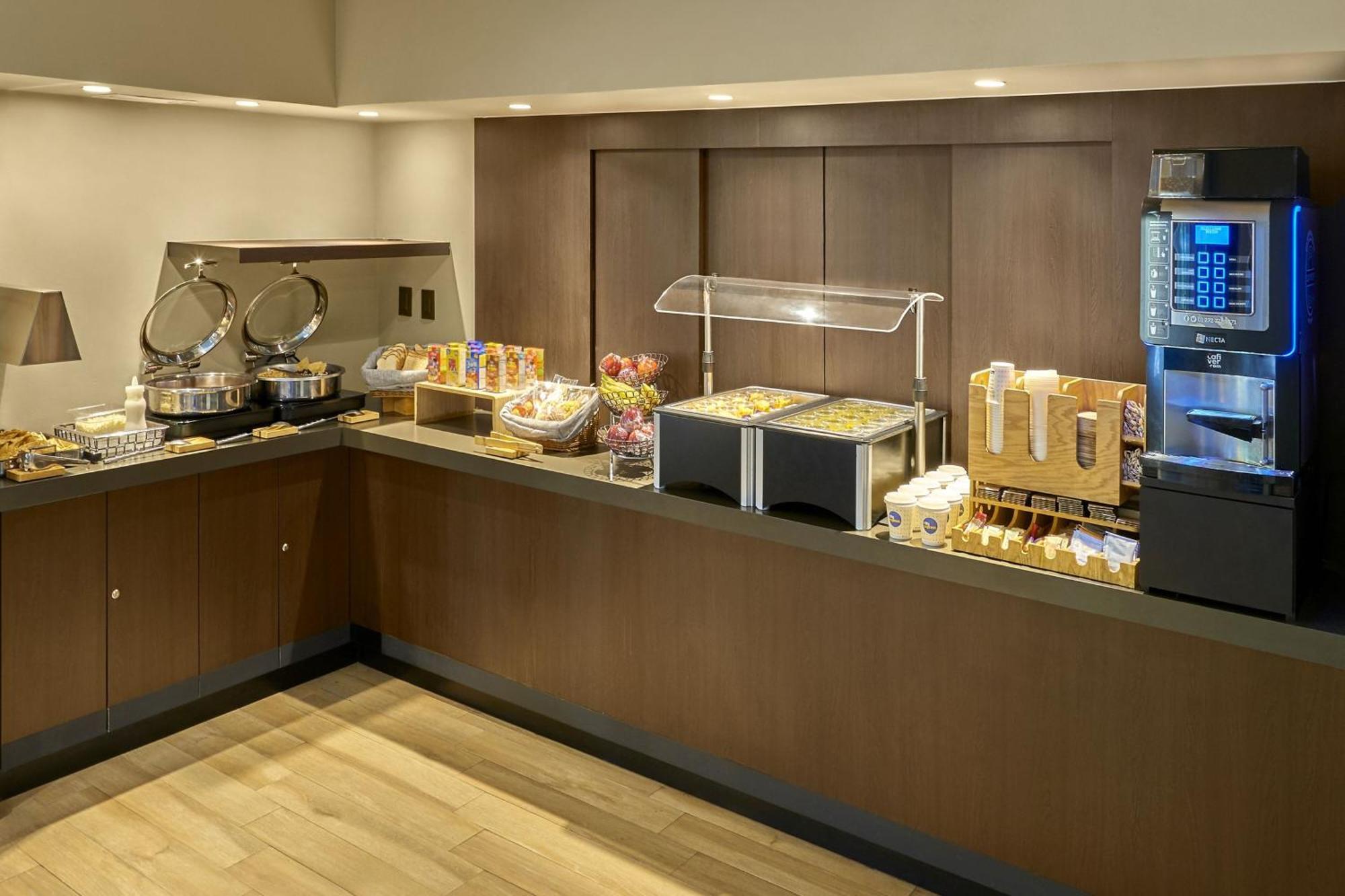 City Express Suites By Marriott Cabo San Lucas Exterior photo