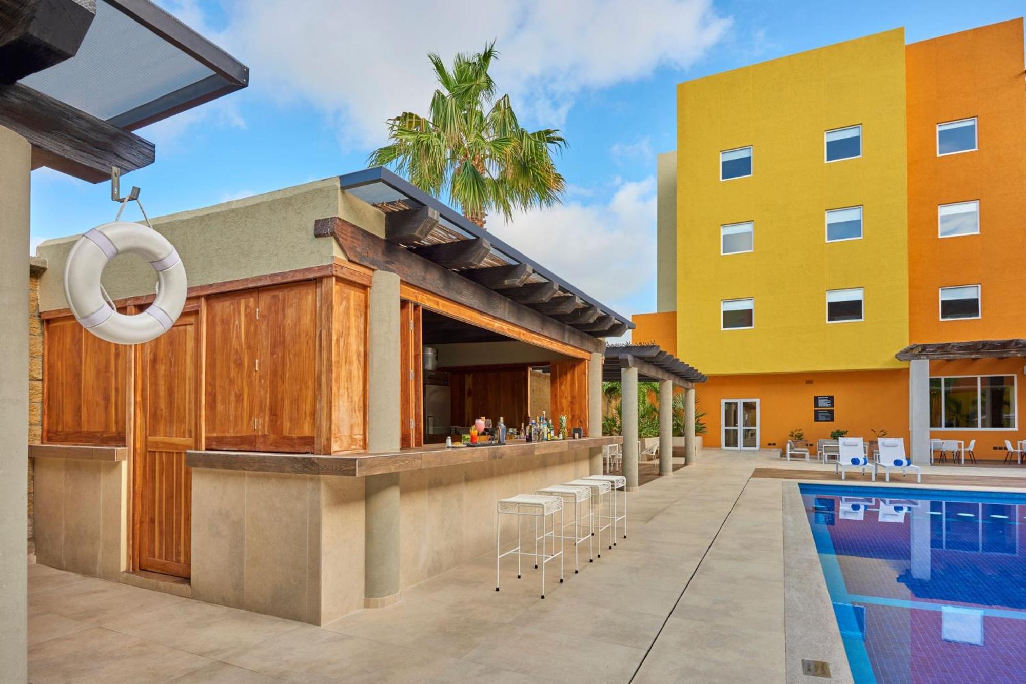 City Express Suites By Marriott Cabo San Lucas Exterior photo