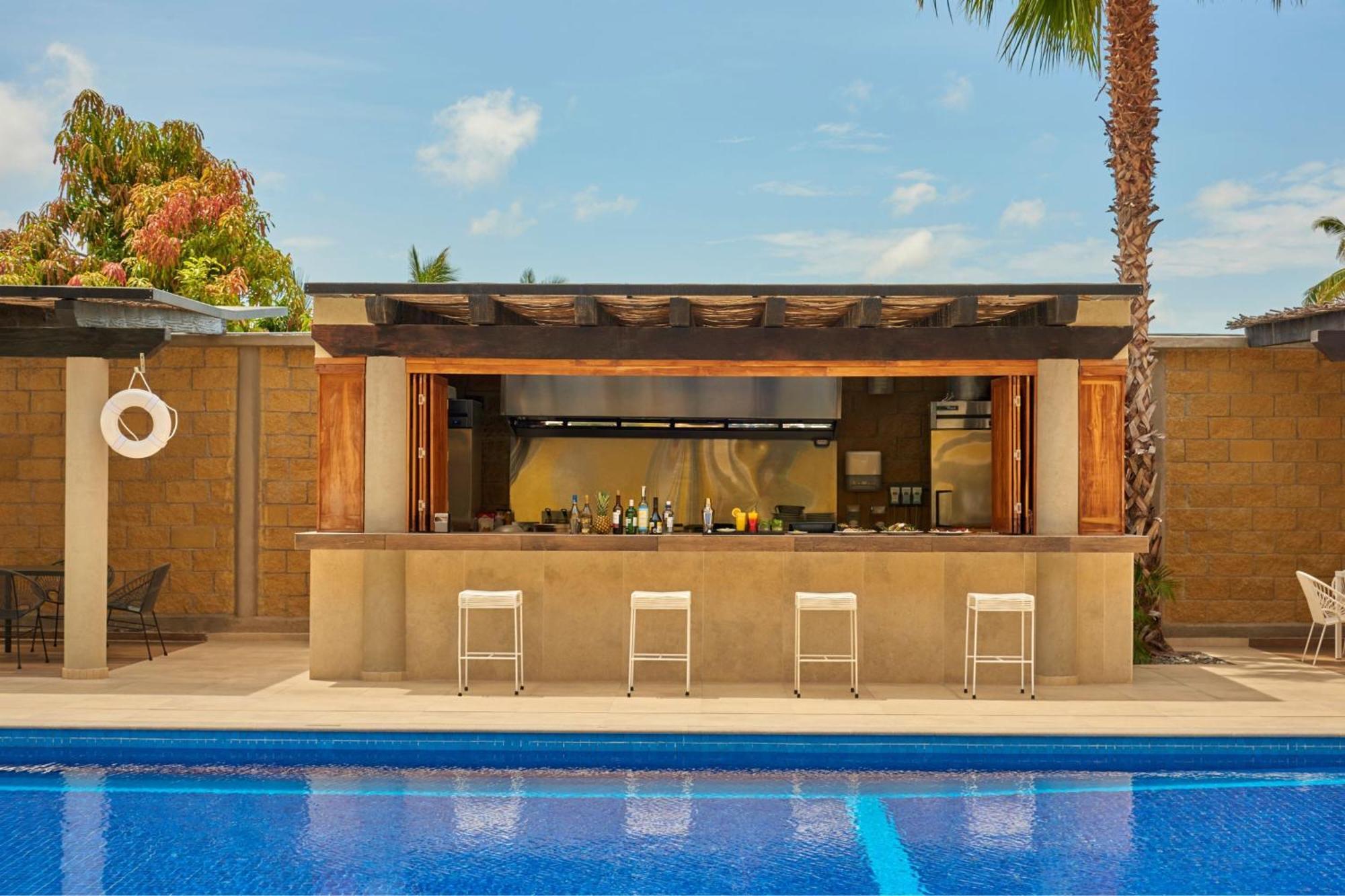 City Express Suites By Marriott Cabo San Lucas Exterior photo