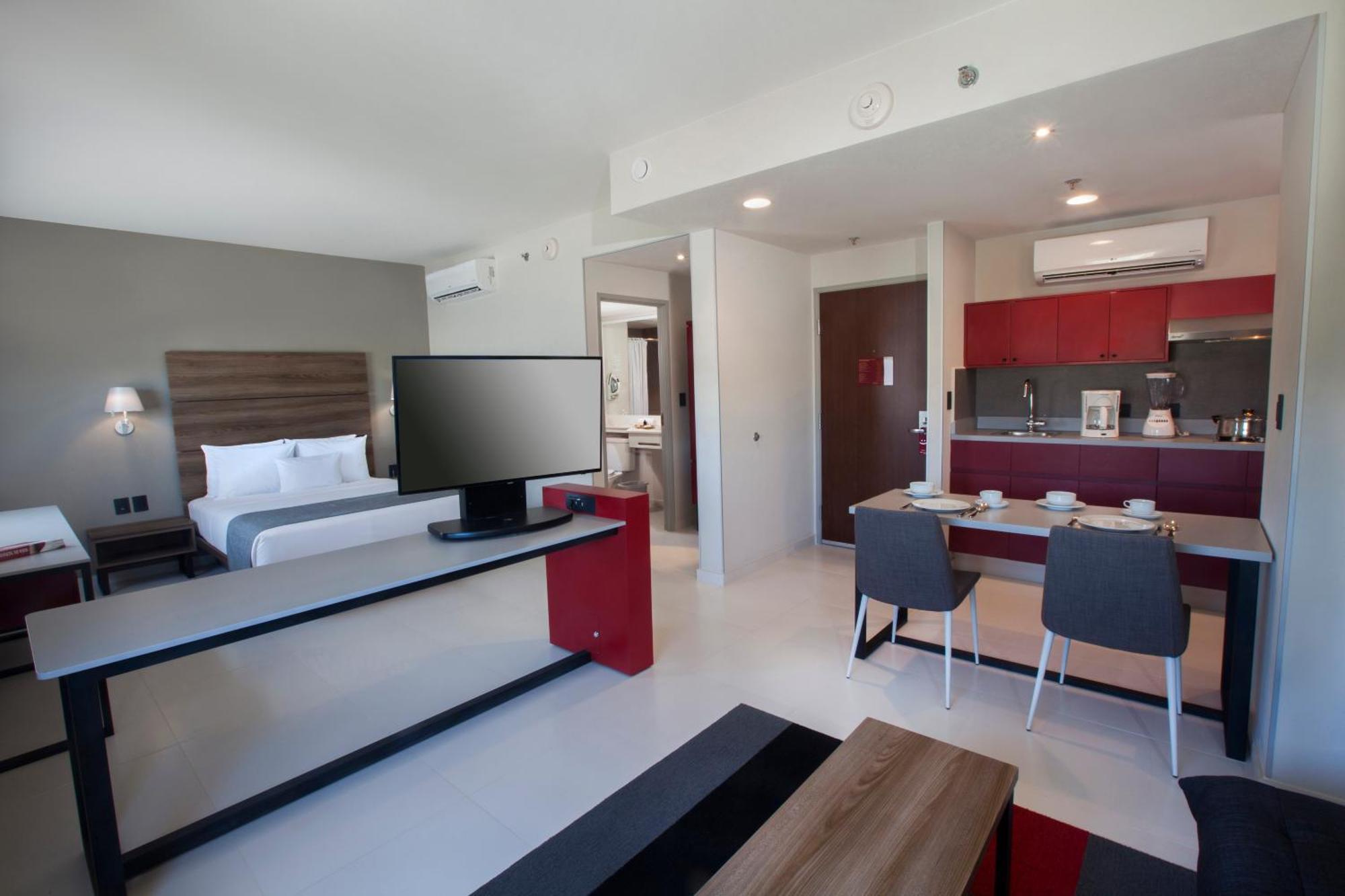 City Express Suites By Marriott Cabo San Lucas Exterior photo