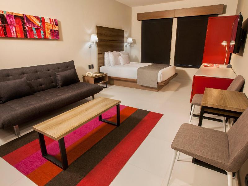 City Express Suites By Marriott Cabo San Lucas Exterior photo